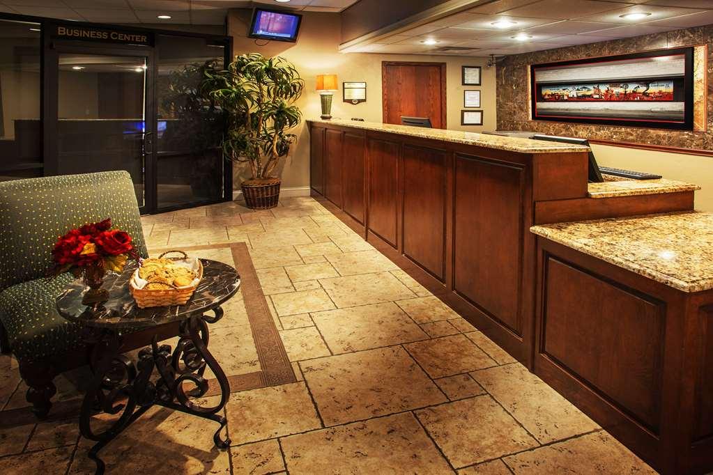 Northwest Inn Woodward Interior photo