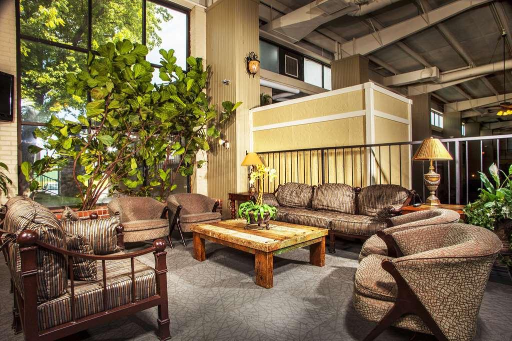 Northwest Inn Woodward Amenities photo