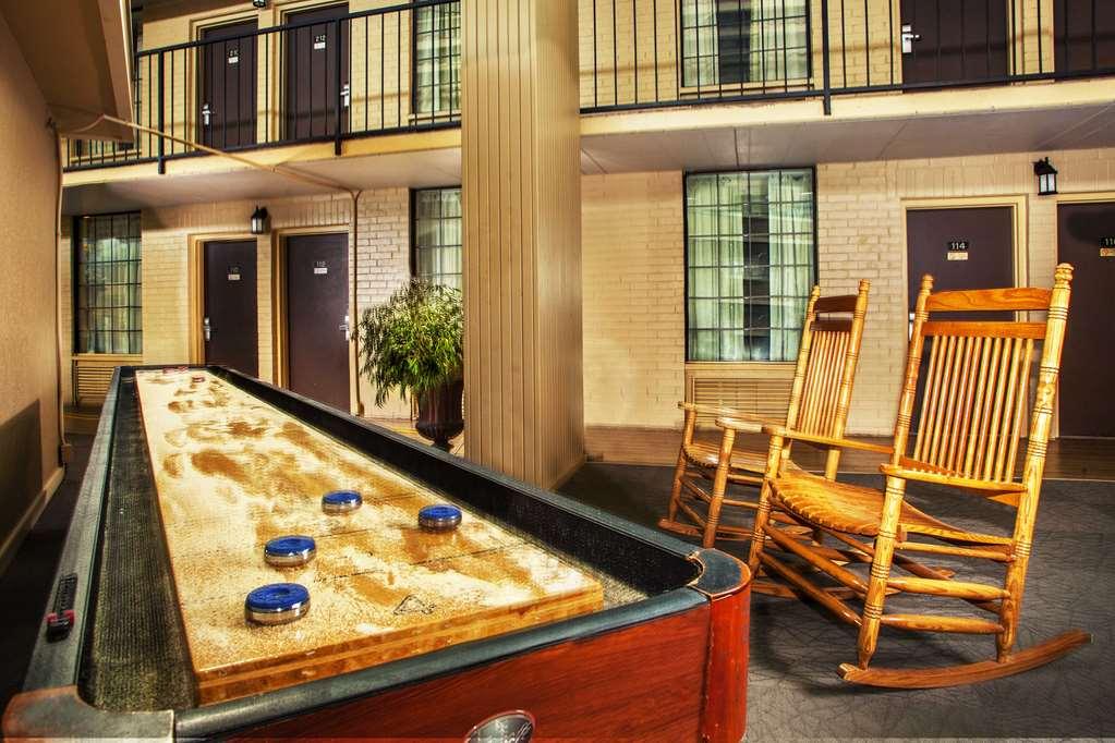 Northwest Inn Woodward Amenities photo