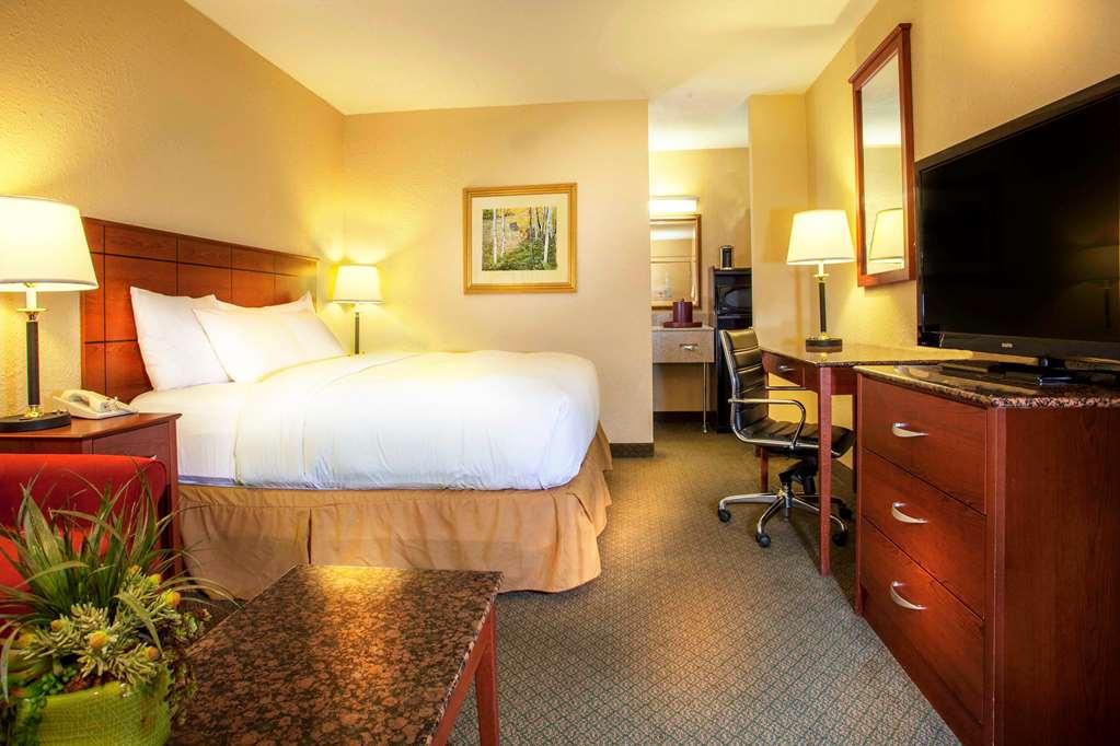 Northwest Inn Woodward Room photo
